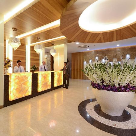 Hotel Alleviate Агра Екстер'єр фото
