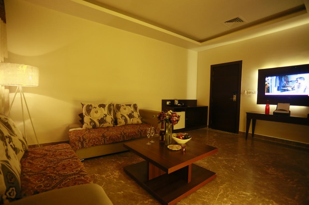 Hotel Alleviate Агра Екстер'єр фото