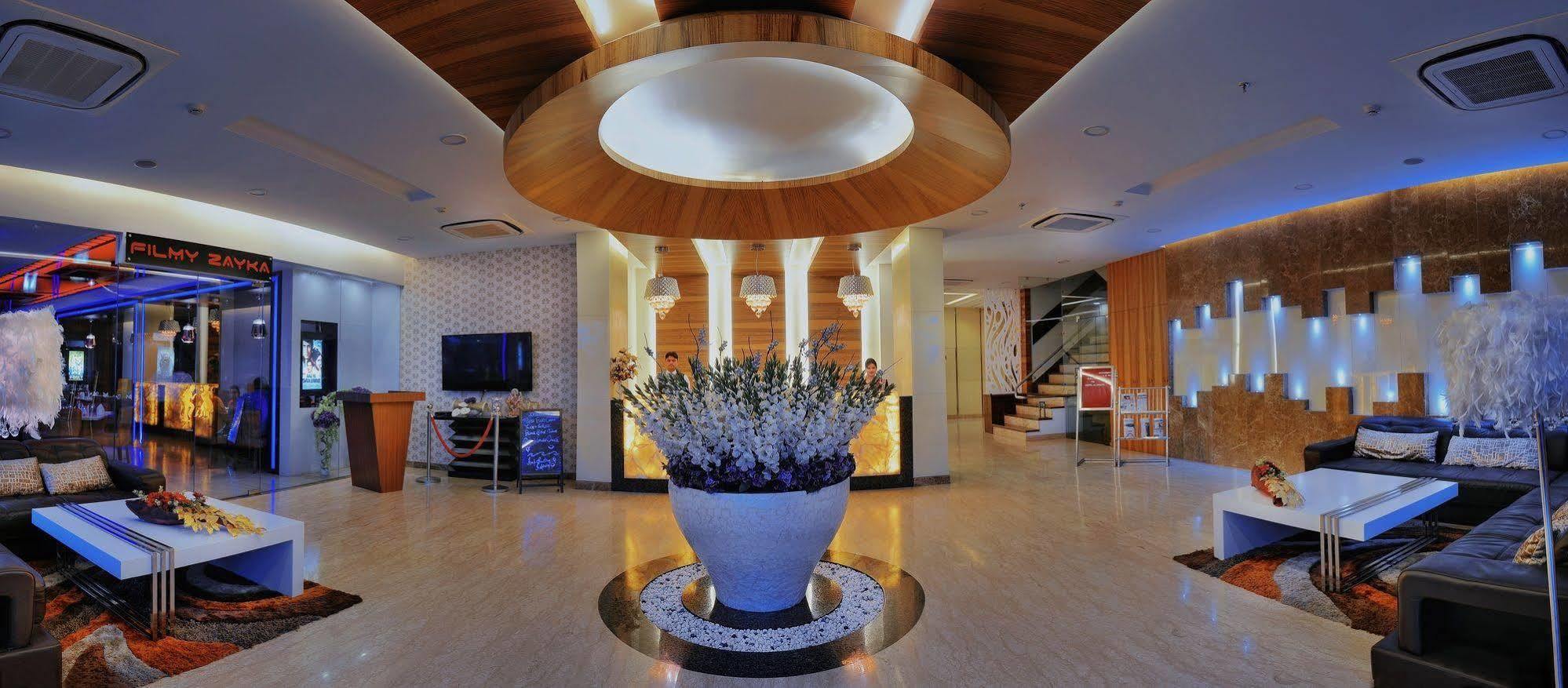 Hotel Alleviate Агра Екстер'єр фото
