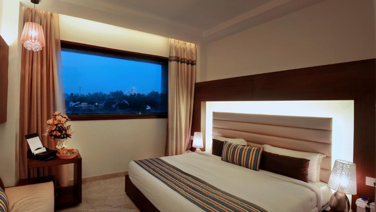 Hotel Alleviate Агра Екстер'єр фото